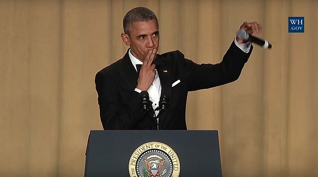 Barack_Obama_Mic_Drop_2016